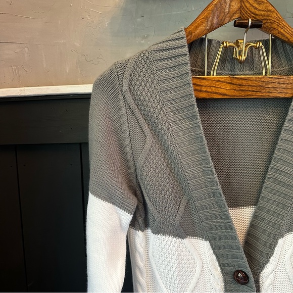 Chicago Colorblock Gray Tritone Button Up‎ Grampa Cardigan Sweater sz M - Picture 3 of 11